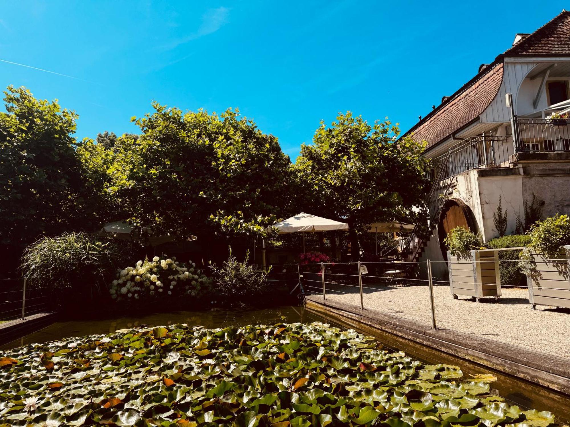 Romantik Hotel De L'Ours Sugiez Exteriér fotografie